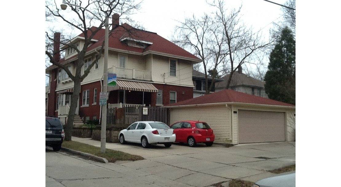 Apartment for rent at 2975 N Downer Ave #2977, Milwaukee, WI 53211