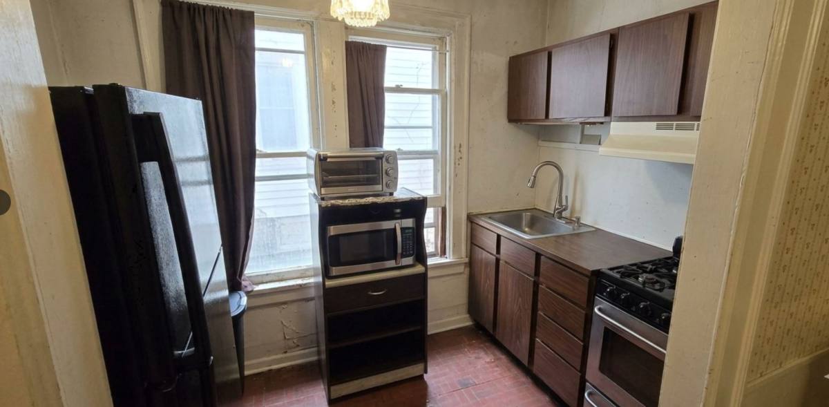 Apartment for rent at 2975 N Downer Ave #2977, Milwaukee, WI 53211