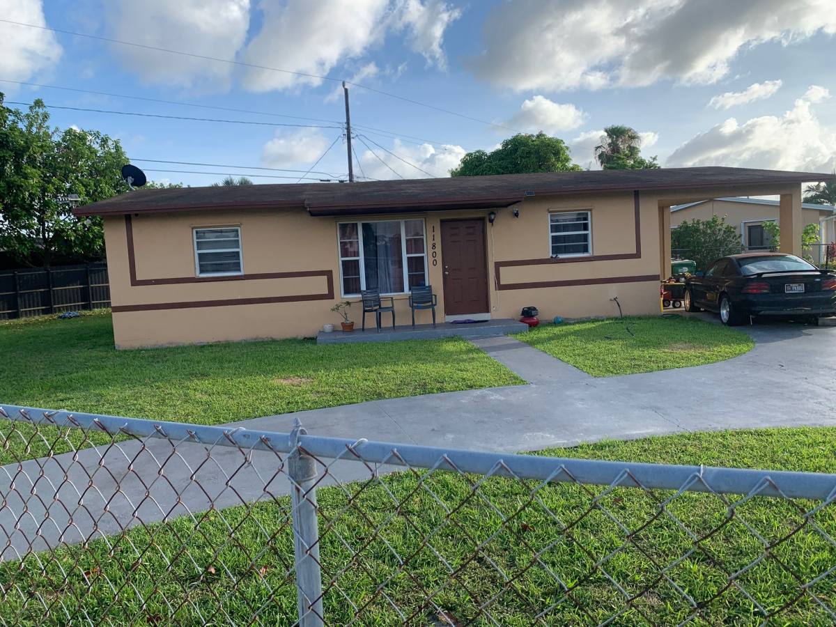 House for rent at 11800 SW 185th St, Miami, FL 33177