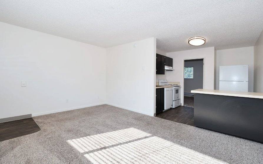 Apartment for rent at 3027 SE 20th Ave, Portland, OR 97202
