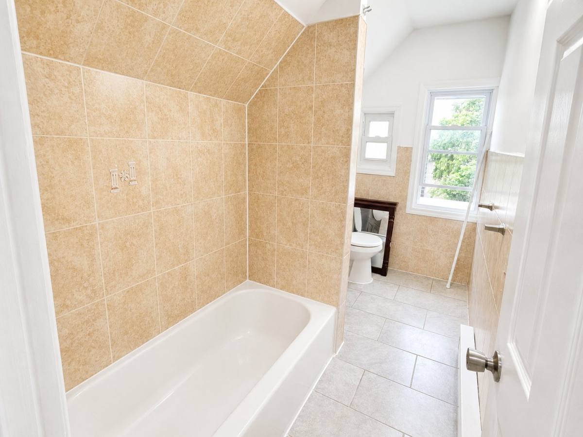 Apartment for rent at 145 Fairmount Ave #3, Newark, NJ 07103