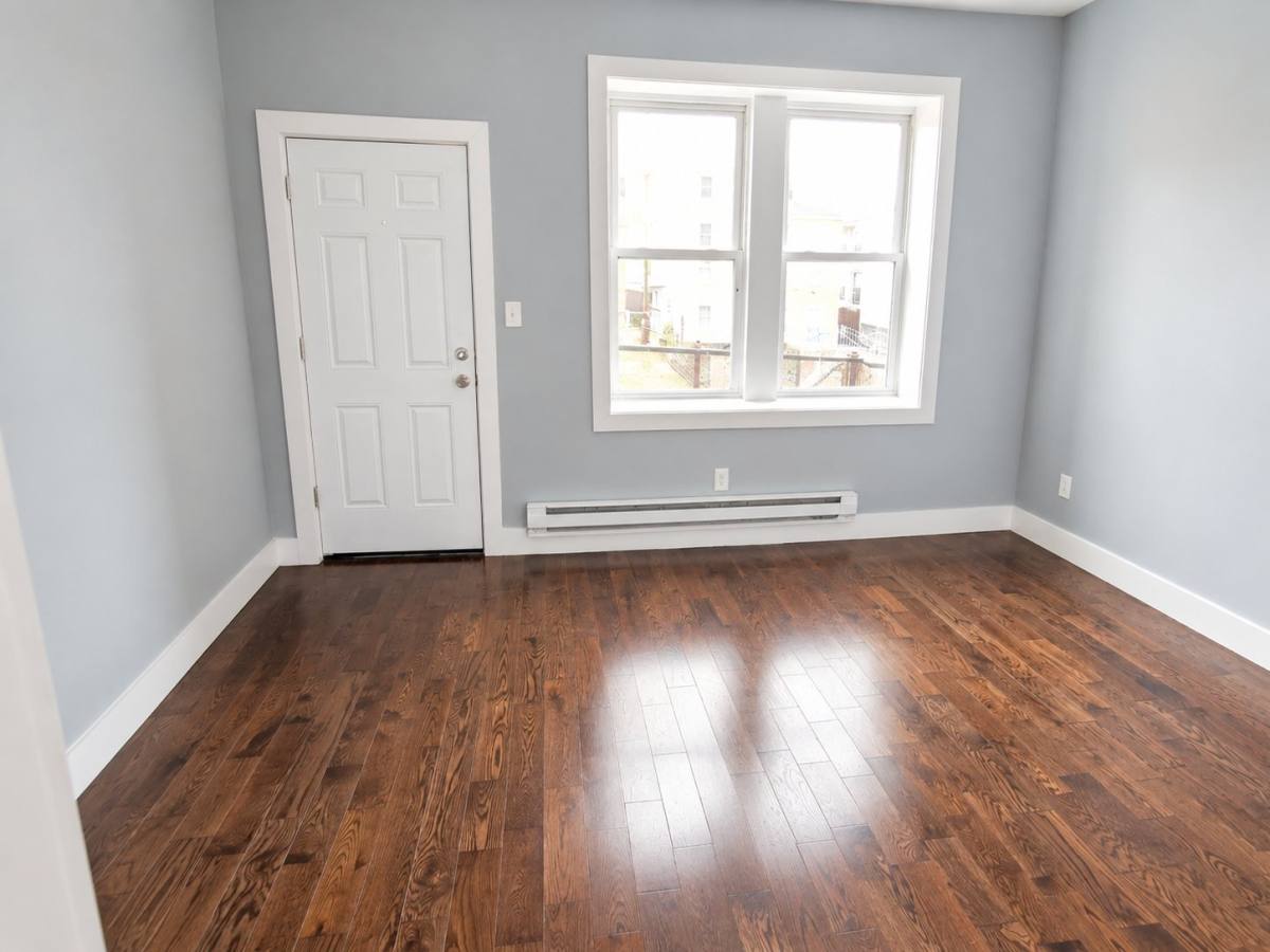 Apartment for rent at 308 Renner Ave #2, Newark, NJ 07112