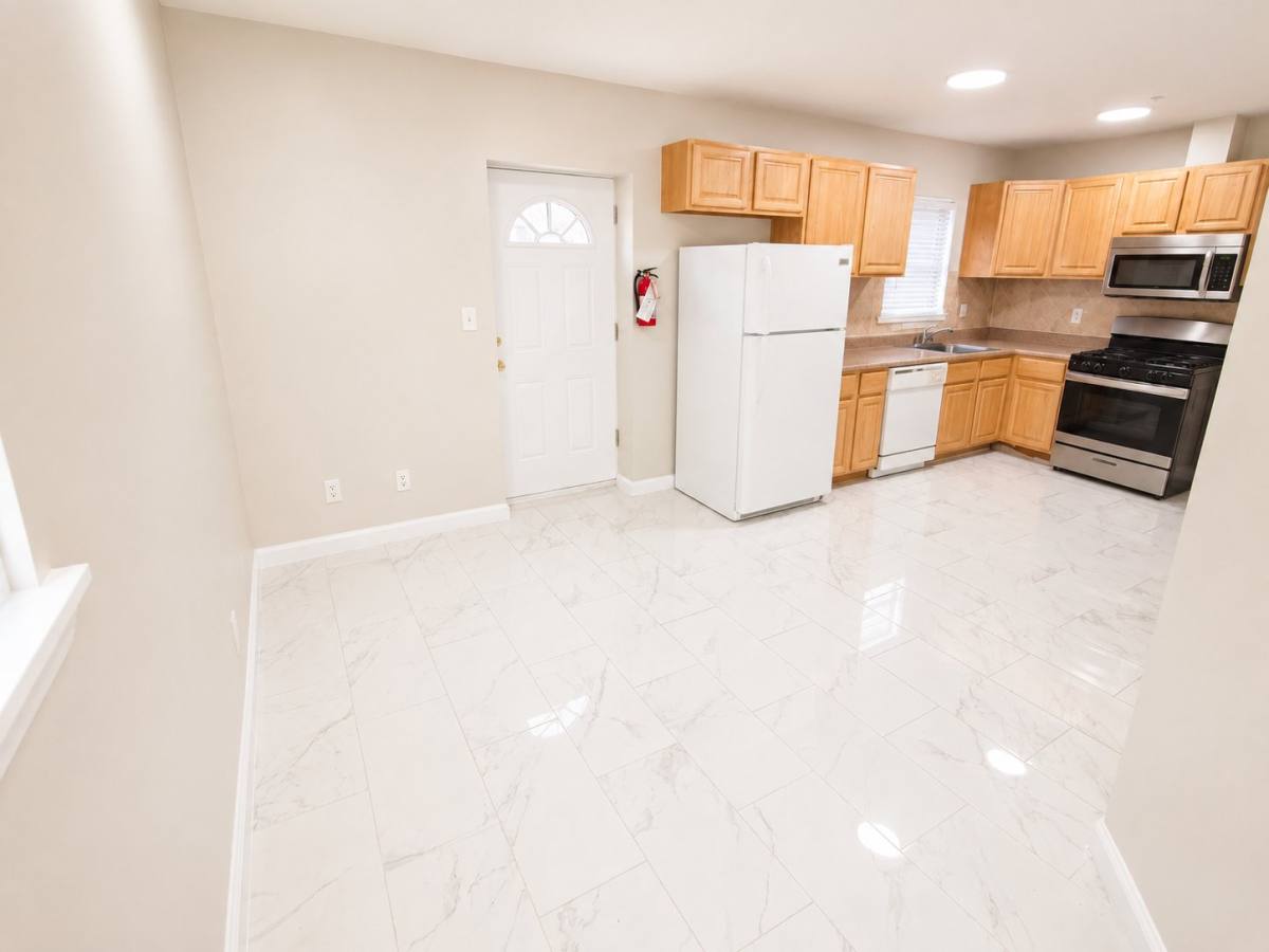 Apartment for rent at 204-206 N 7th St #B2, Newark, NJ 07107