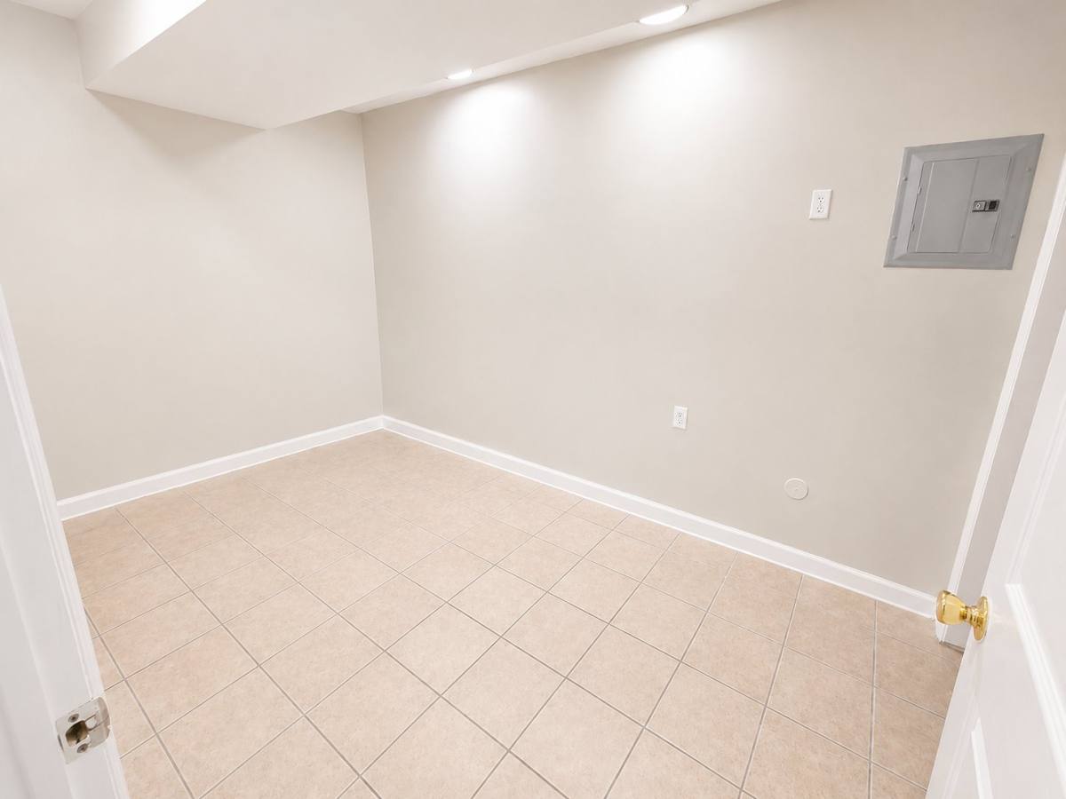 Apartment for rent at 204-206 N 7th St #B2, Newark, NJ 07107