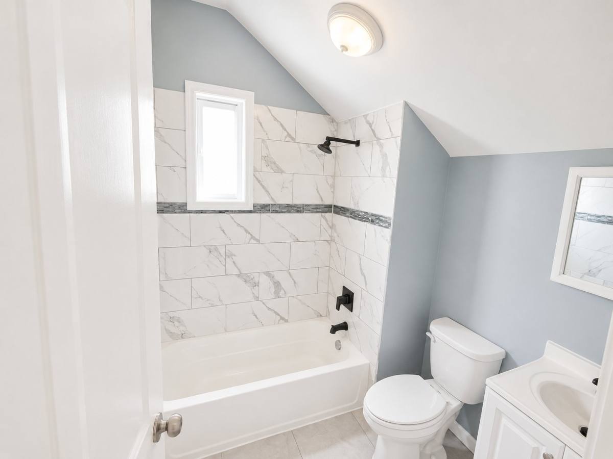 Apartment for rent at 835 S 17th St #3, Newark, NJ 07108