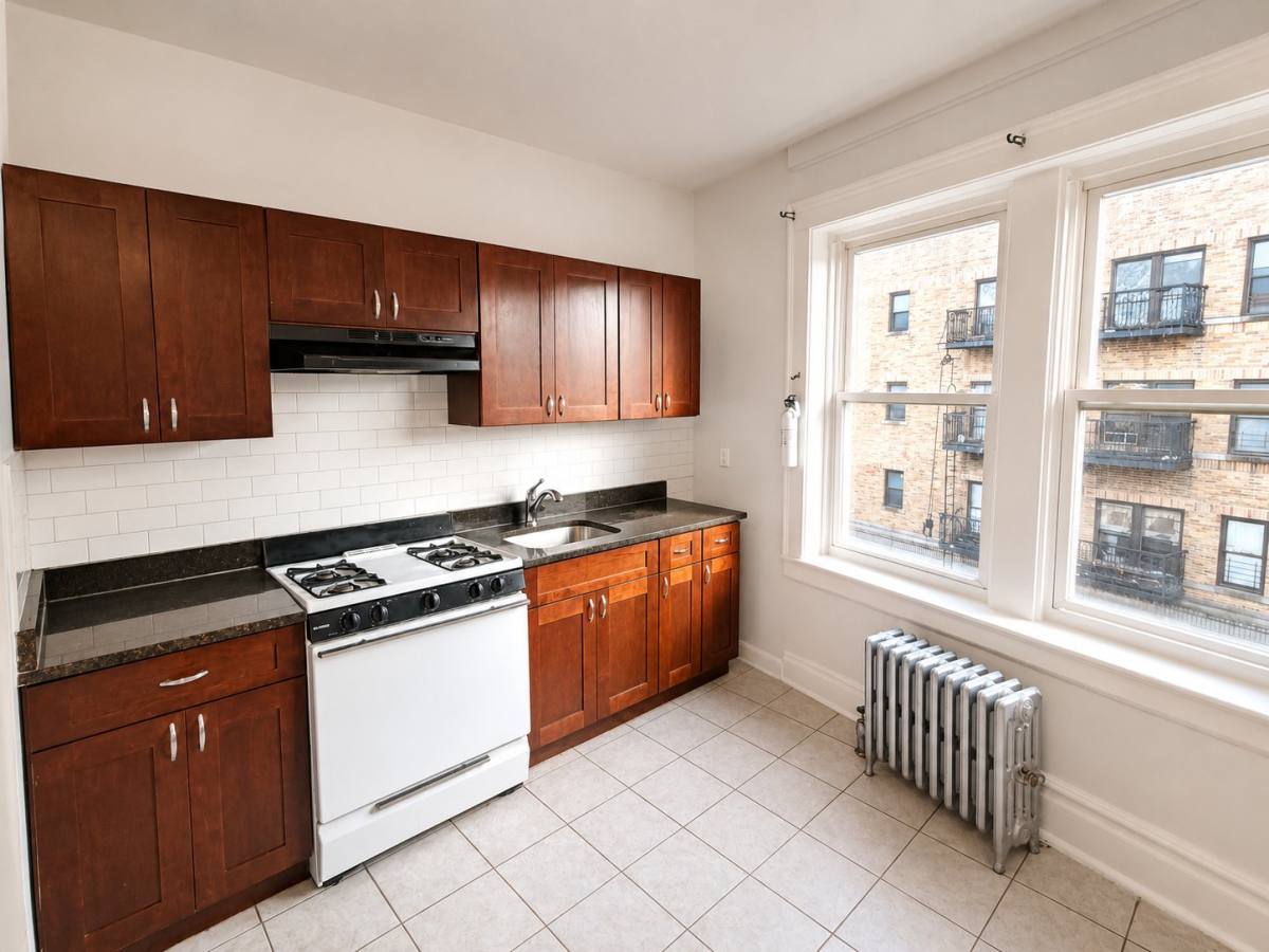 Apartment for rent at 653 Summer Ave #9, Newark, NJ 07104