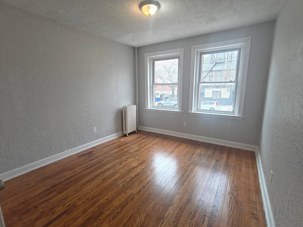Apartment for rent at 684 Summer Ave #4, Newark, NJ 07104
