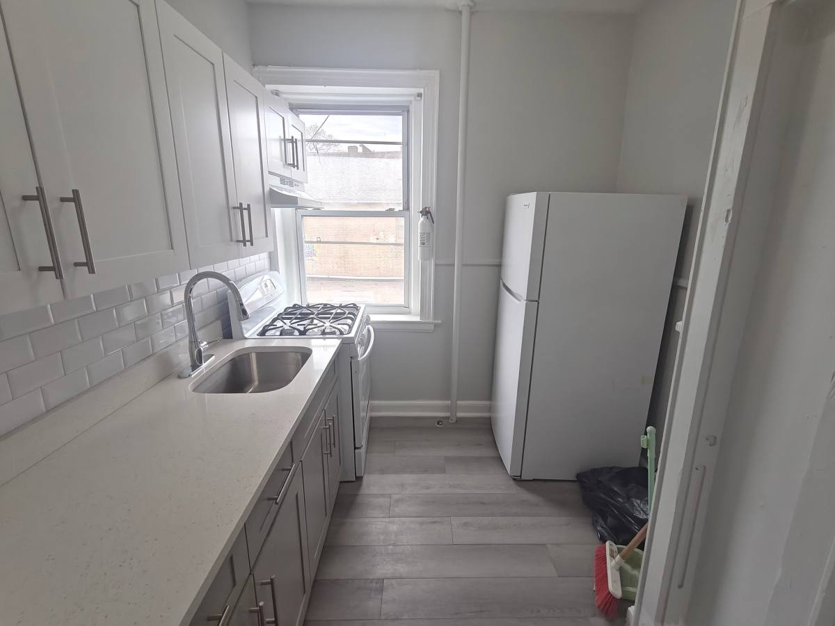 Apartment for rent at 684 Summer Ave #4, Newark, NJ 07104