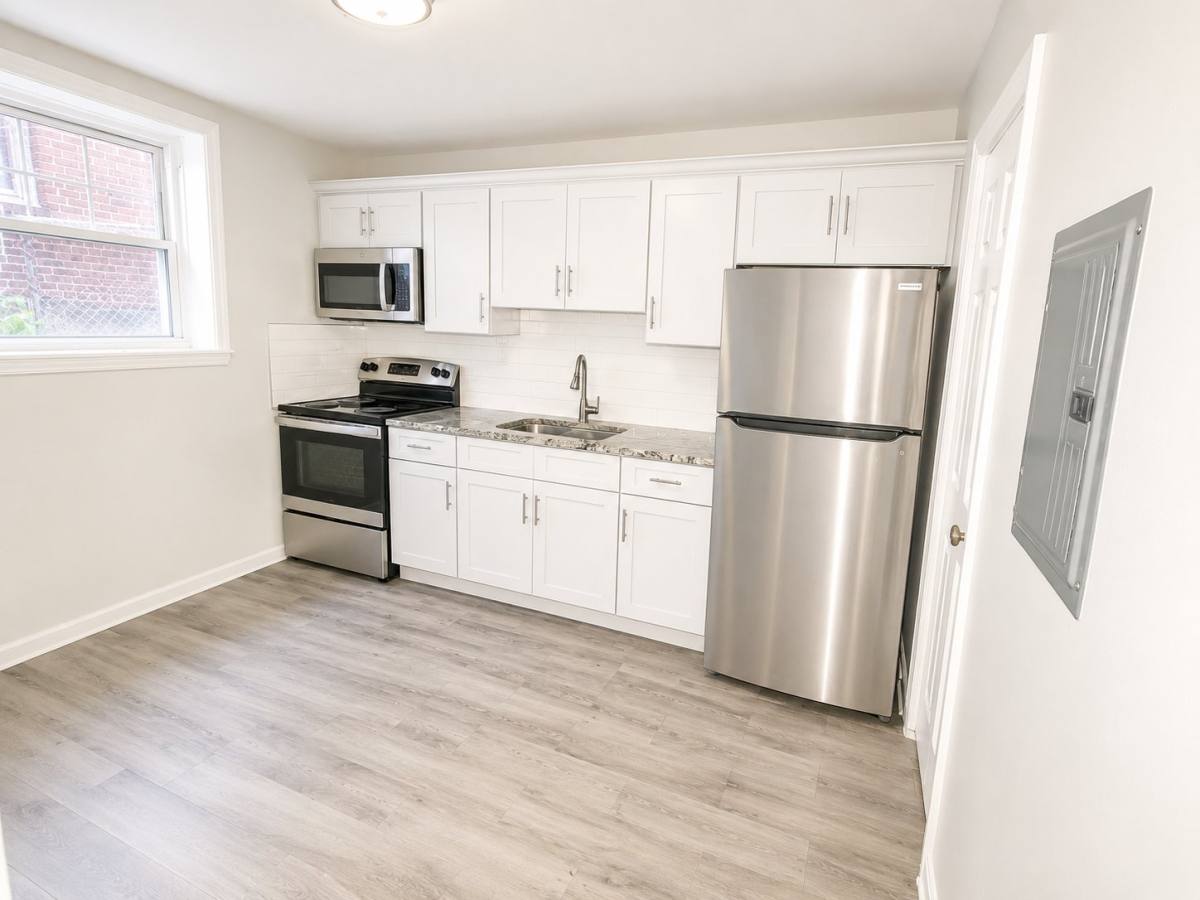 Apartment for rent at 92 Davenport Ave #3, Newark, NJ 07107