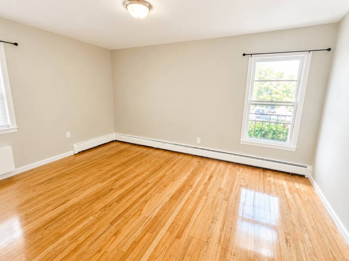 Apartment for rent at 9 Stecher St #3L, Newark, NJ 07112