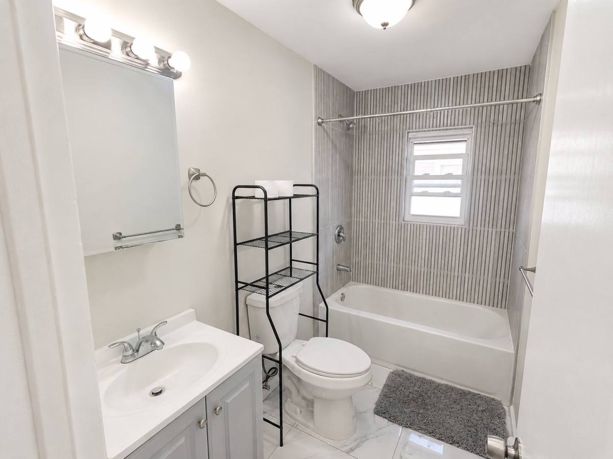 Apartment for rent at 9 Stecher St #3L, Newark, NJ 07112