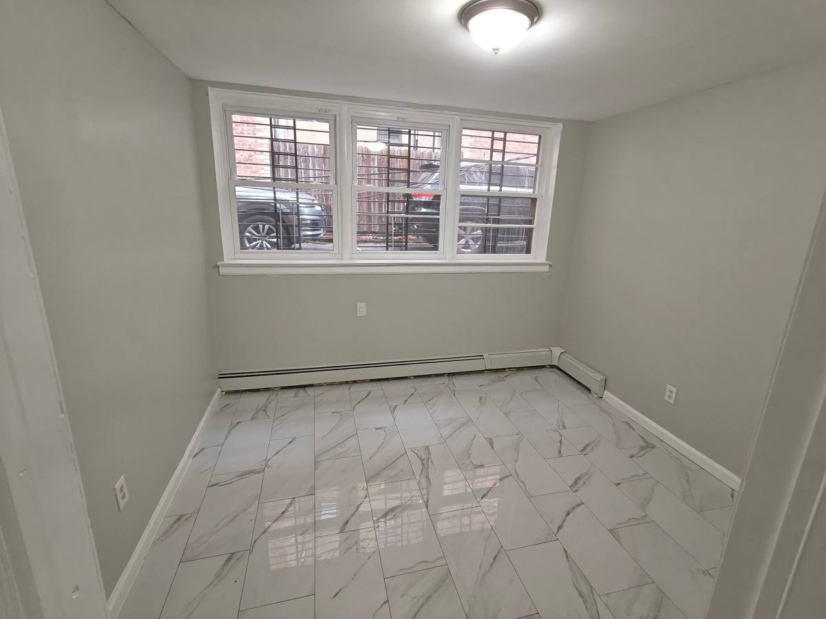 Apartment for rent at 48 Carteret St #5, Newark, NJ 07104