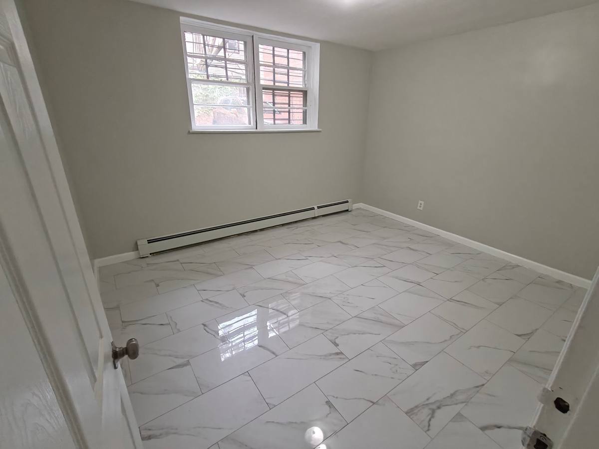 Apartment for rent at 48 Carteret St #5, Newark, NJ 07104
