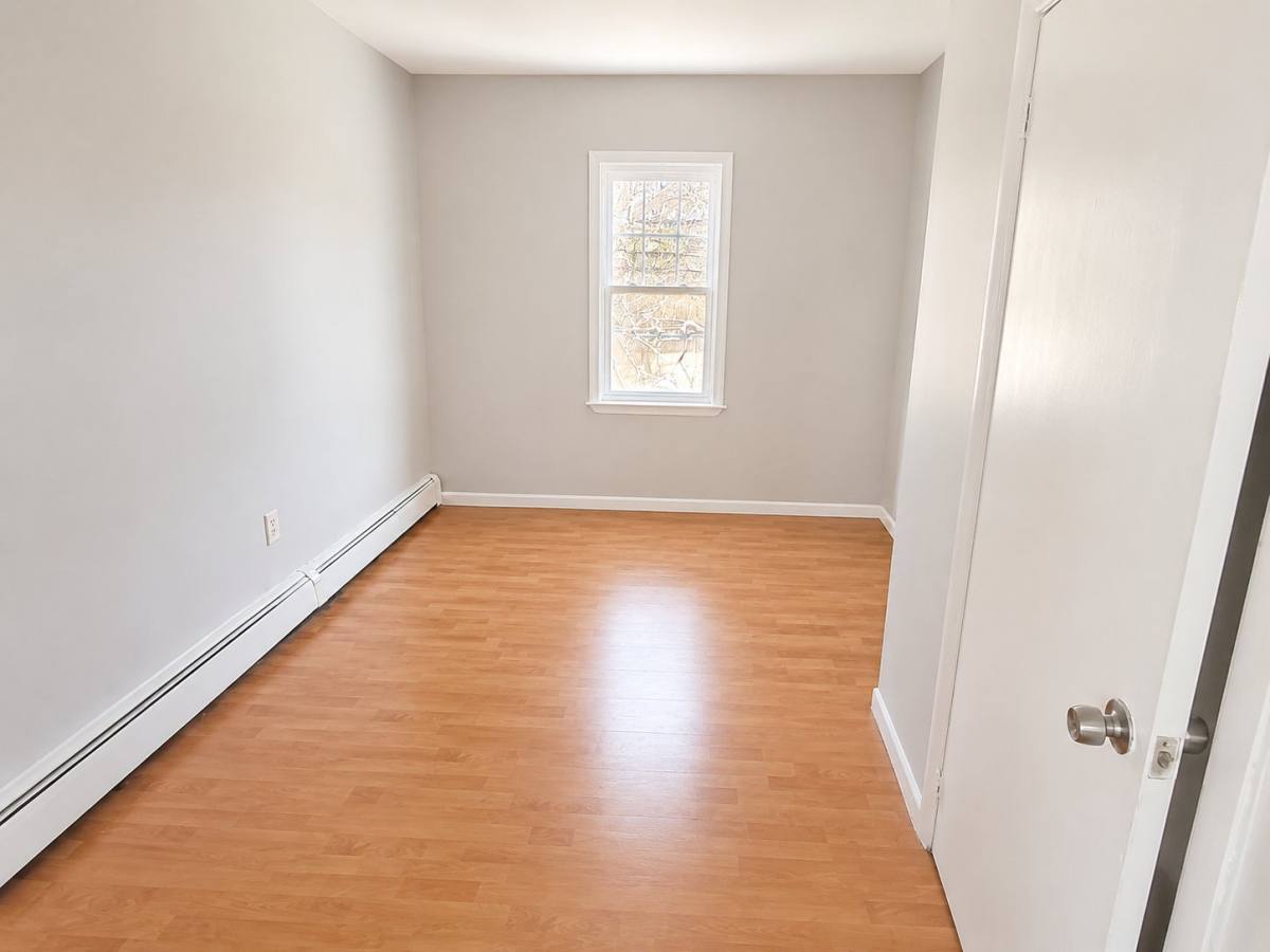 Apartment for rent at 607 N 7th St #3A, Newark, NJ 07107