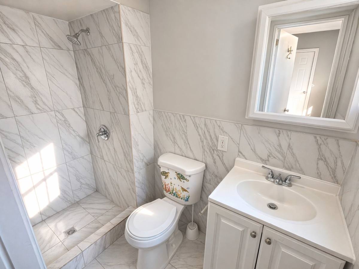 Apartment for rent at 587 N 6th St #2A, Newark, NJ 07107