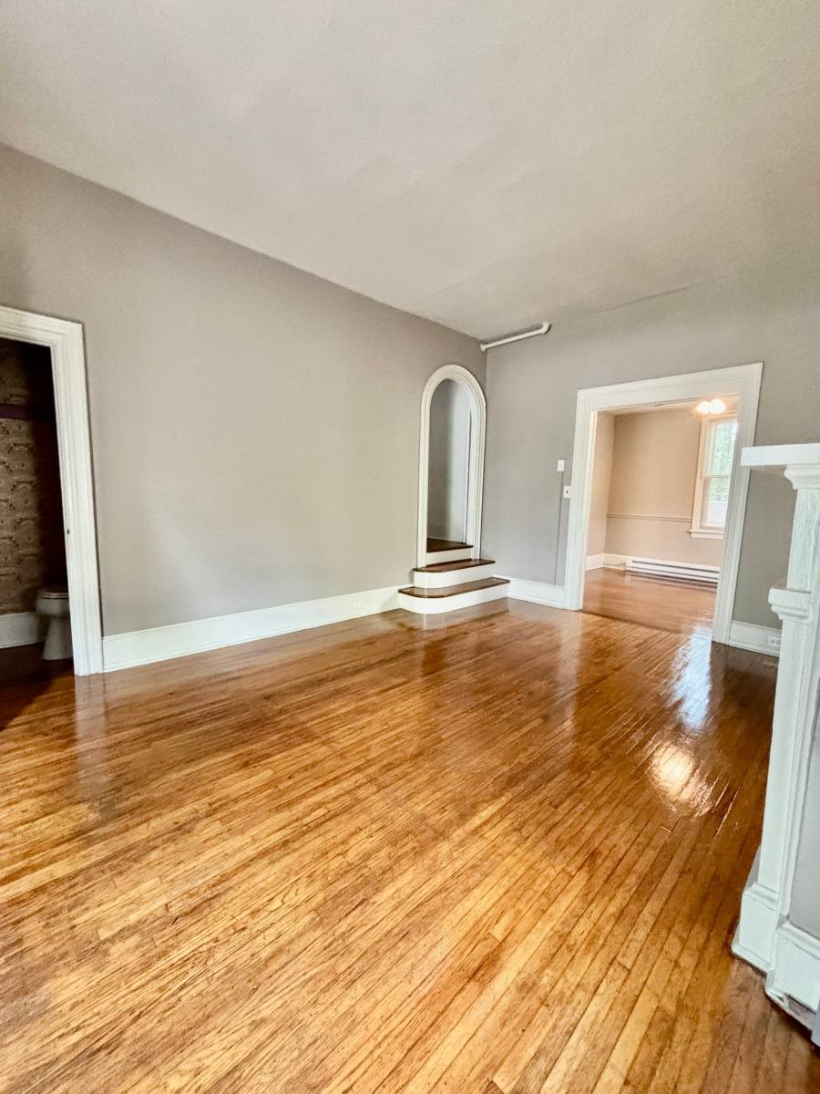 Townhouse for rent at 411 E Main St, Mechanicsburg, PA 17055