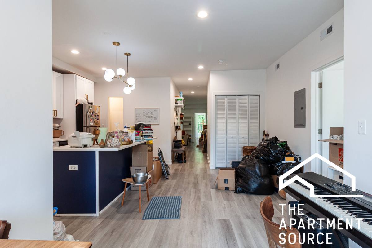 Apartment for rent at 4939 N Saint Louis #3N, Chicago, IL 60625