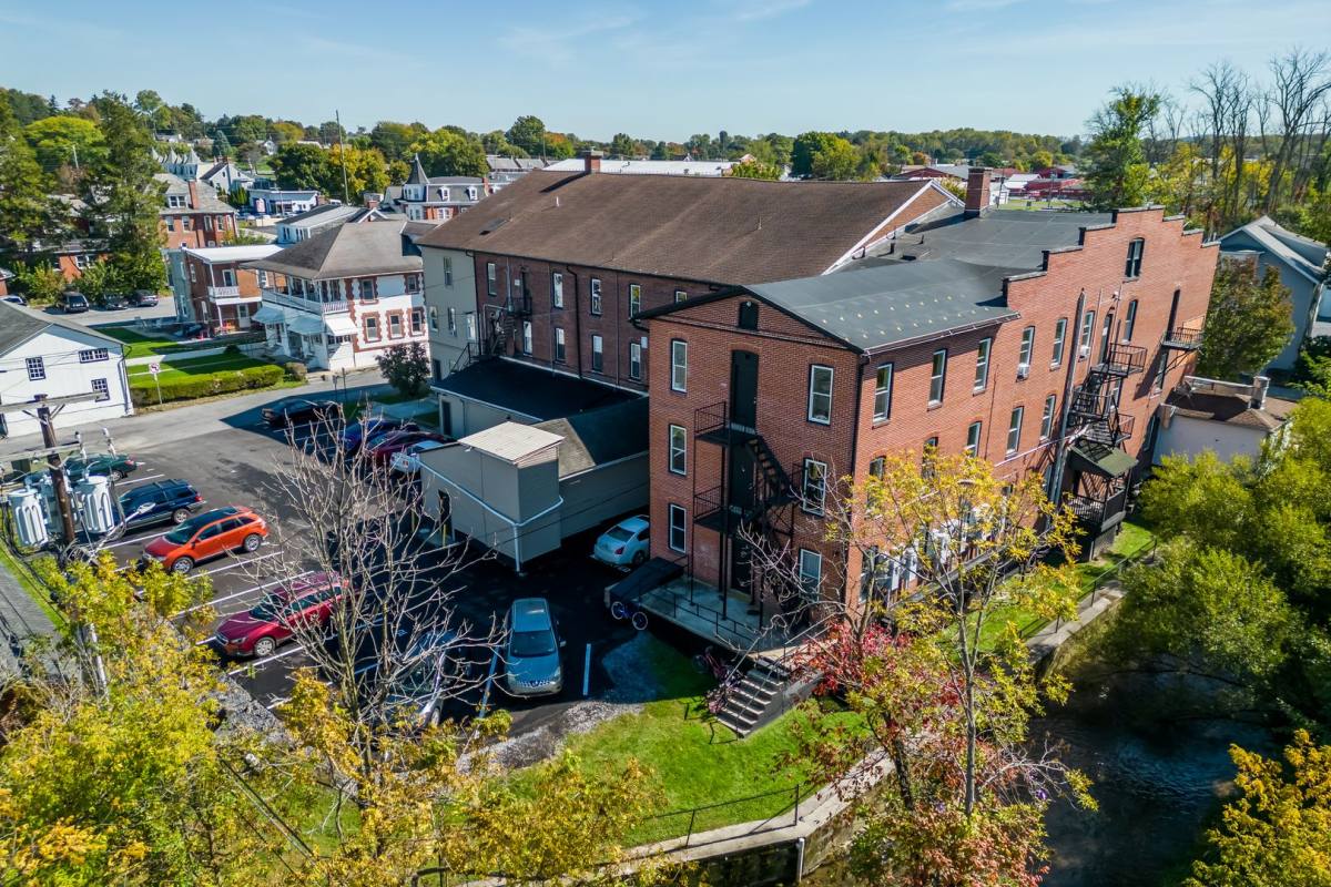 Apartment for rent at 9-23 E Main St, Kutztown, PA 19530