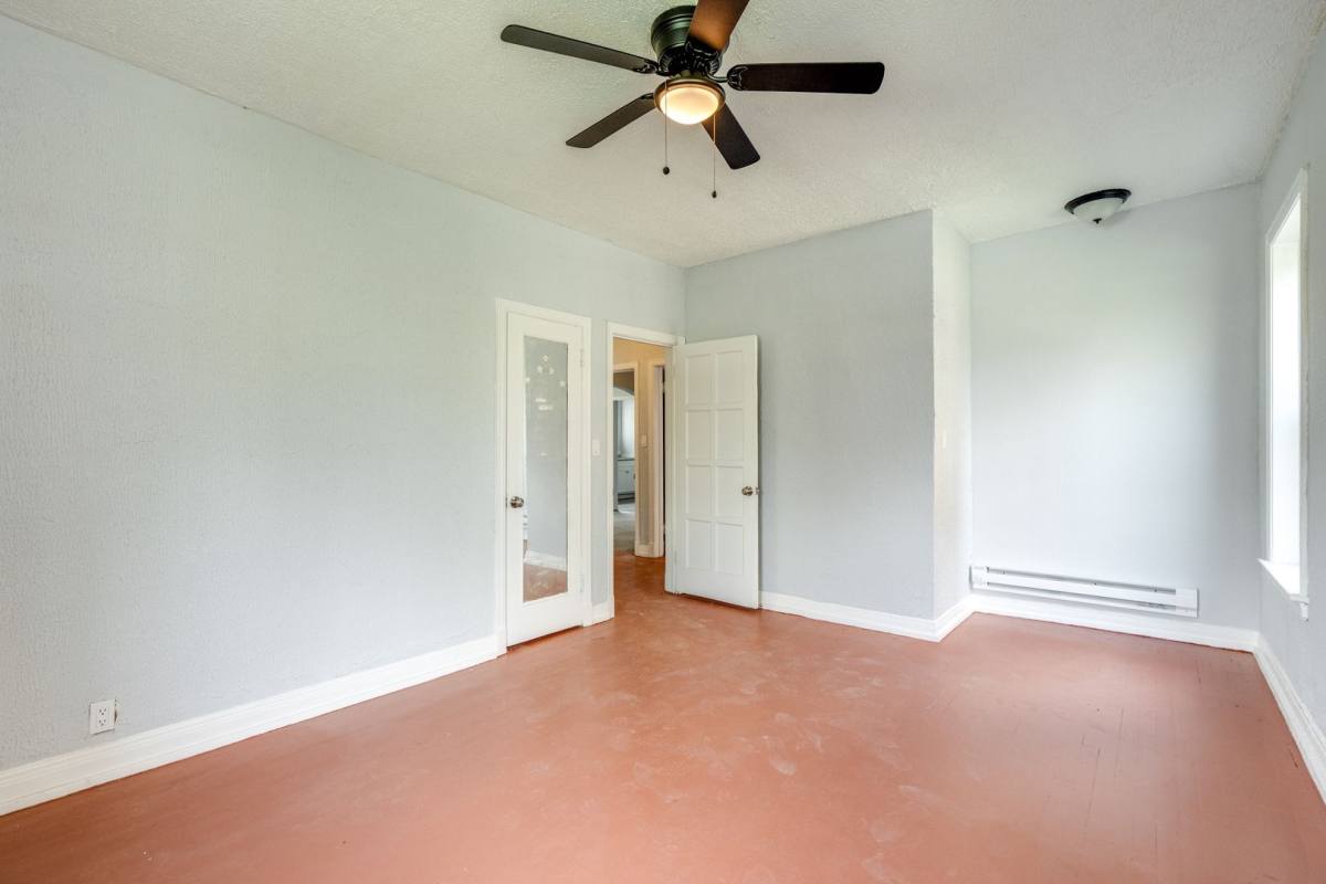 Apartment for rent at 2840 S Moreland Rd, Cleveland, OH 44120