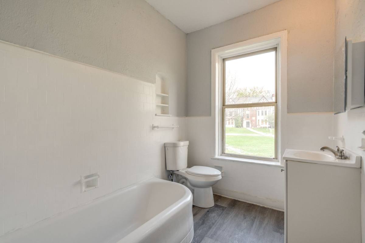 Apartment for rent at 2840 S Moreland Rd, Cleveland, OH 44120