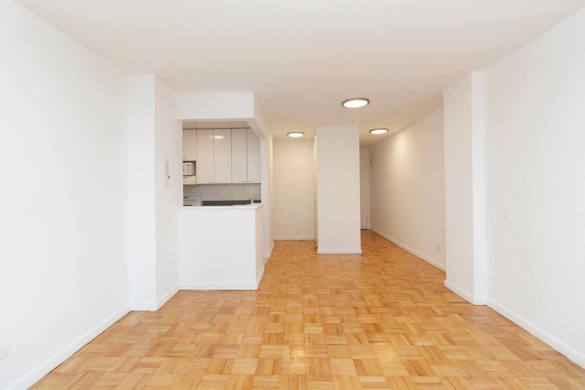 Apartment for rent at 150 E 18th St #14P, New York, NY 10003
