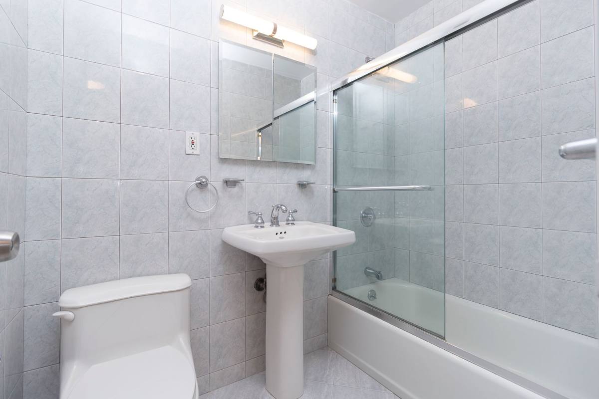 Apartment for rent at 150 E 18th St #14P, New York, NY 10003