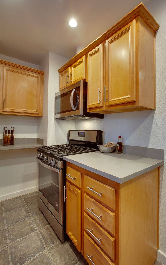Apartment for rent at 5433 Abbott Place, Los Angeles, CA 90042
