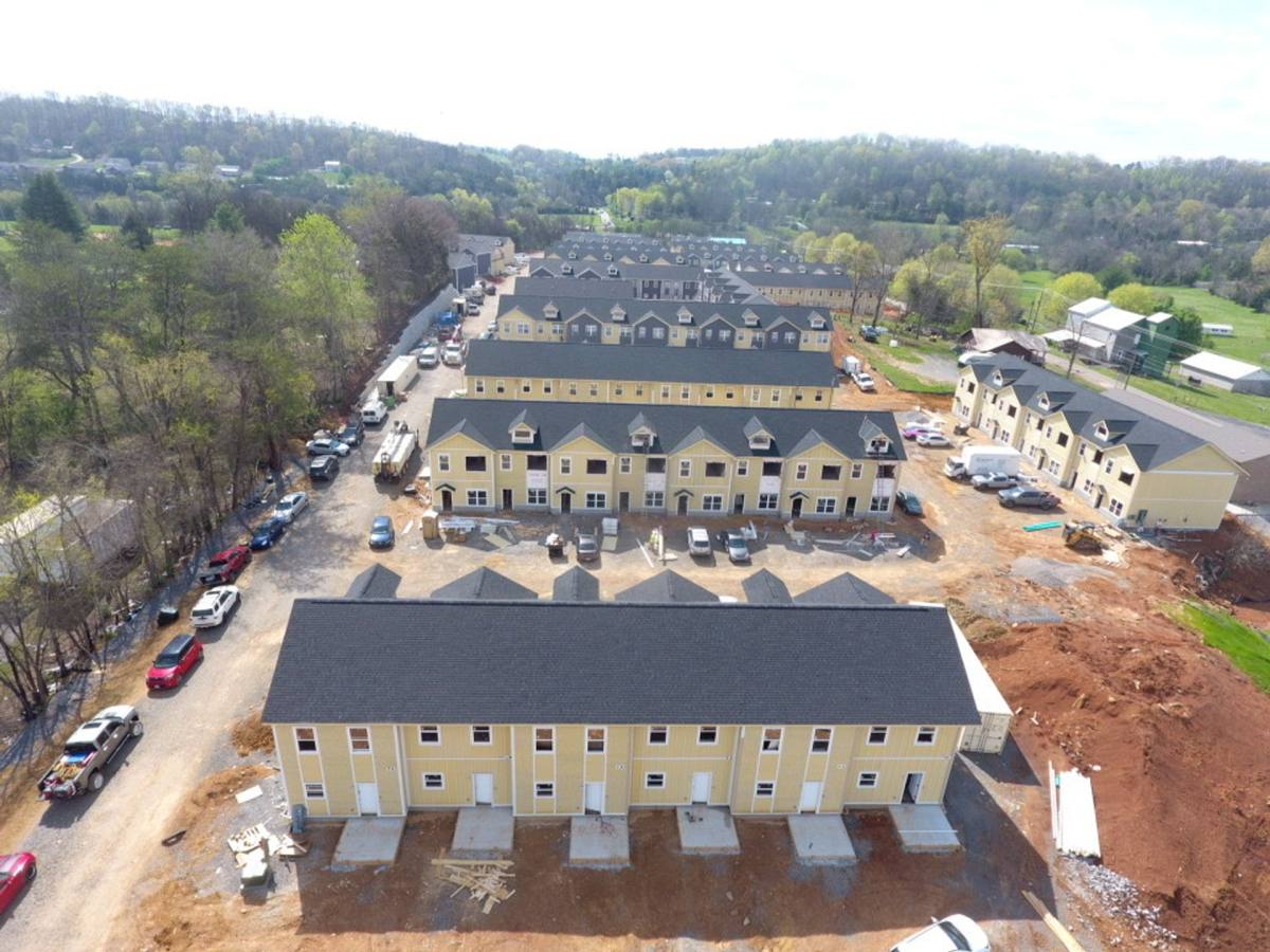 Apartment for rent at 365 W Dumplin Valley Rd, Kodak, TN 37764