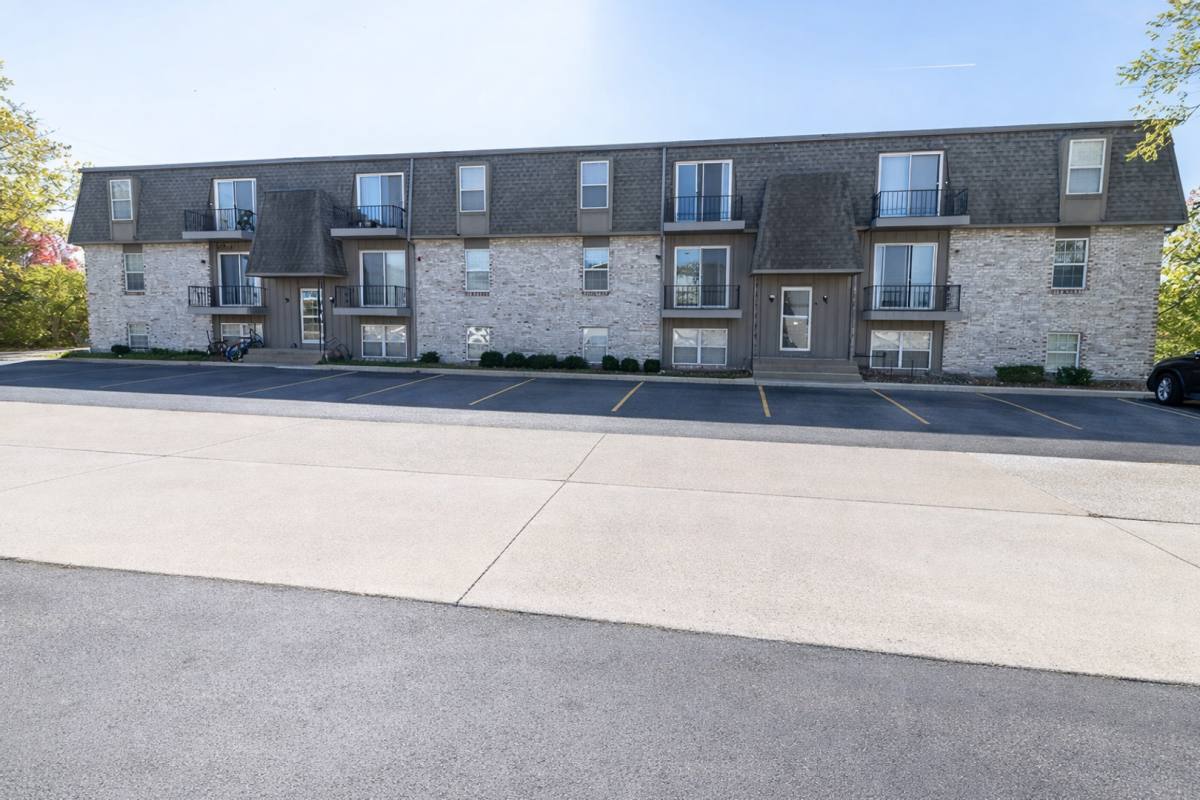 Apartment for rent at 3408 Balboa Lane, Columbia, MO 65203