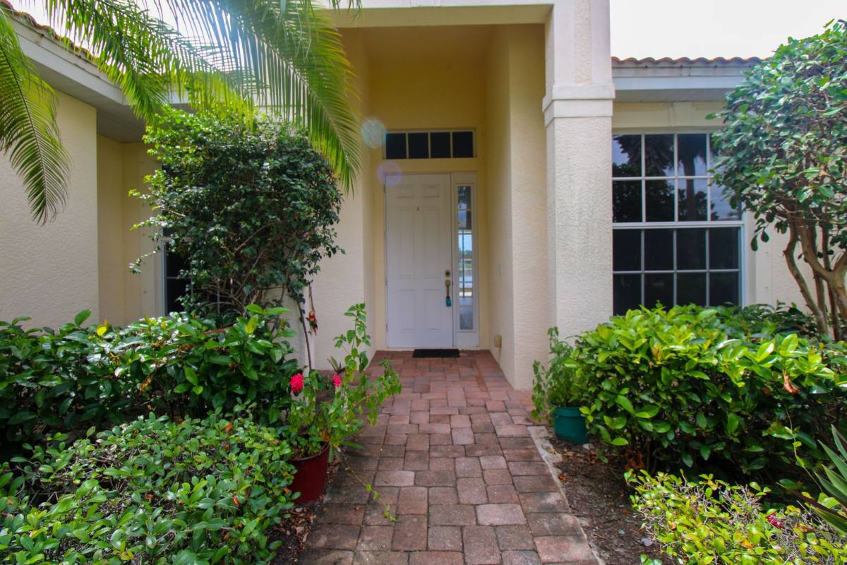 House for rent at 3927 Aurora Court, Naples, FL 34116