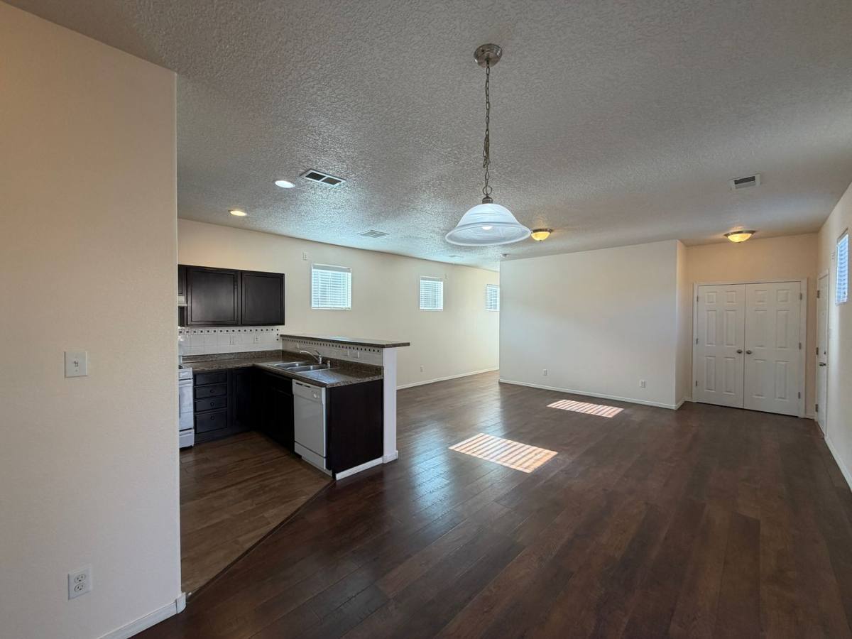 House for rent at 10649 Microlith Rd SW, Albuquerque, NM 87121