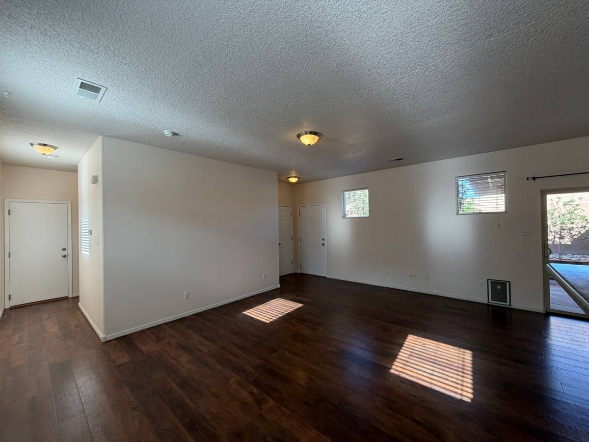 House for rent at 10649 Microlith Rd SW, Albuquerque, NM 87121