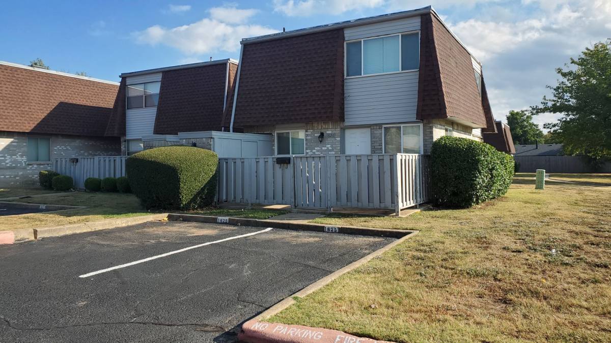Townhouse for rent at 1626 Glenn Bo Dr, Norman, OK 73071