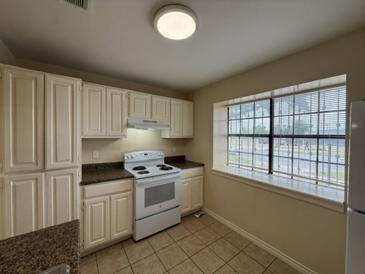 House for rent at 126 Atlanta Dr, Laredo, TX 78045