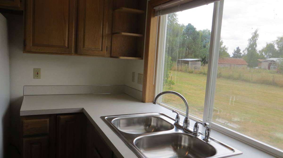 House for rent at 996 NE Angelee Place, Corvallis, OR 97330
