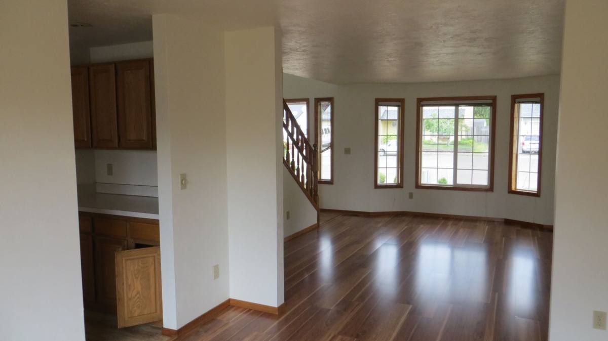 House for rent at 996 NE Angelee Place, Corvallis, OR 97330