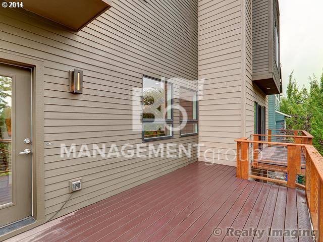 House for rent at 5124 SW Dolph Court, Portland, OR 97219