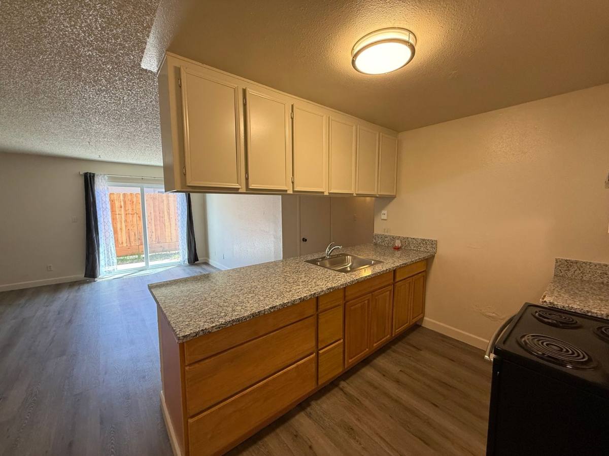 Apartment for rent at 1713 Randazzo Ave, Modesto, CA 95350