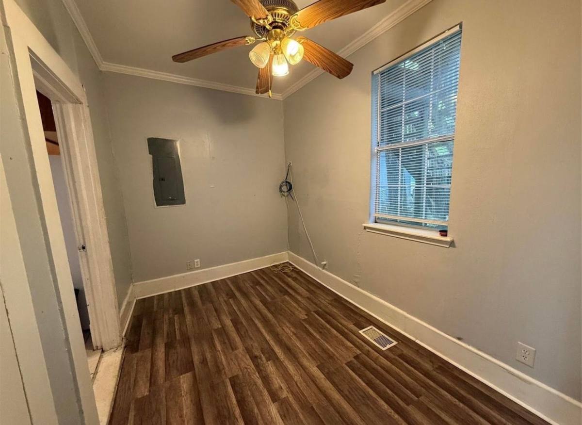 House for rent at 1528 Magnolia Ave, Shreveport, LA 71101