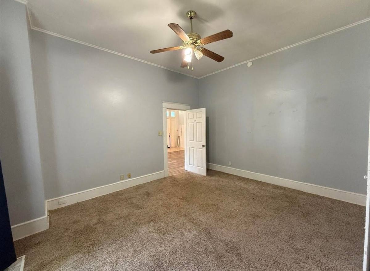 House for rent at 1528 Magnolia Ave, Shreveport, LA 71101