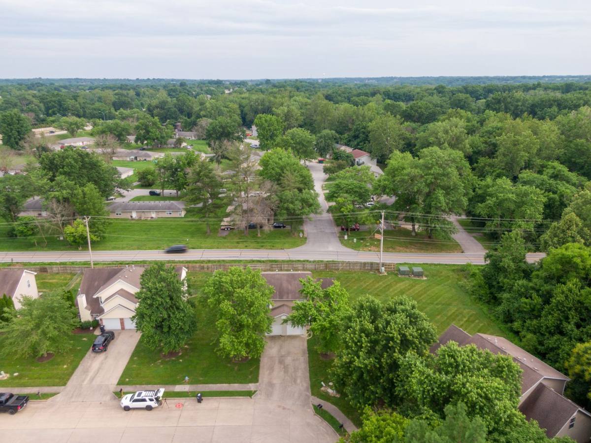 Apartment for rent at 4410-4412 Cheryl Court, Columbia, MO 65203