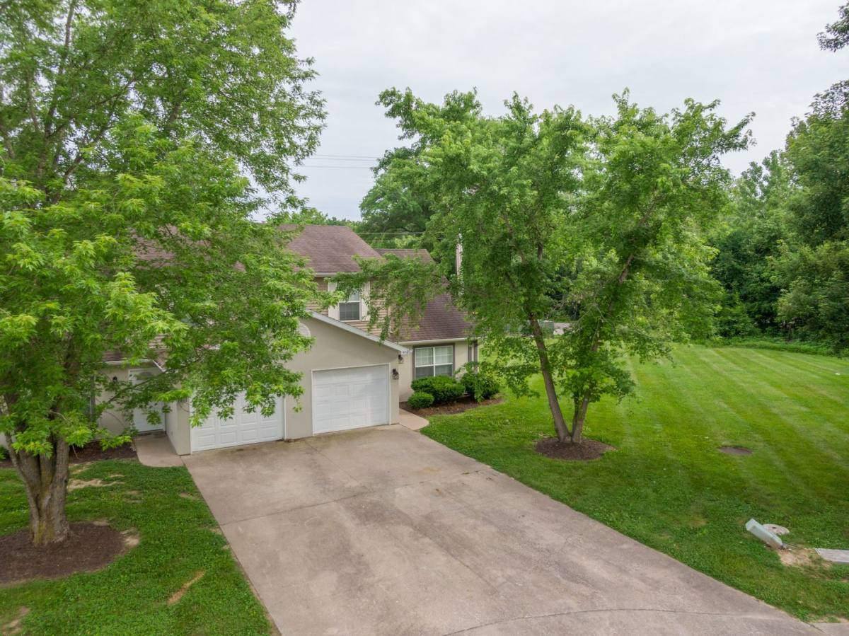 Apartment for rent at 4410-4412 Cheryl Court, Columbia, MO 65203