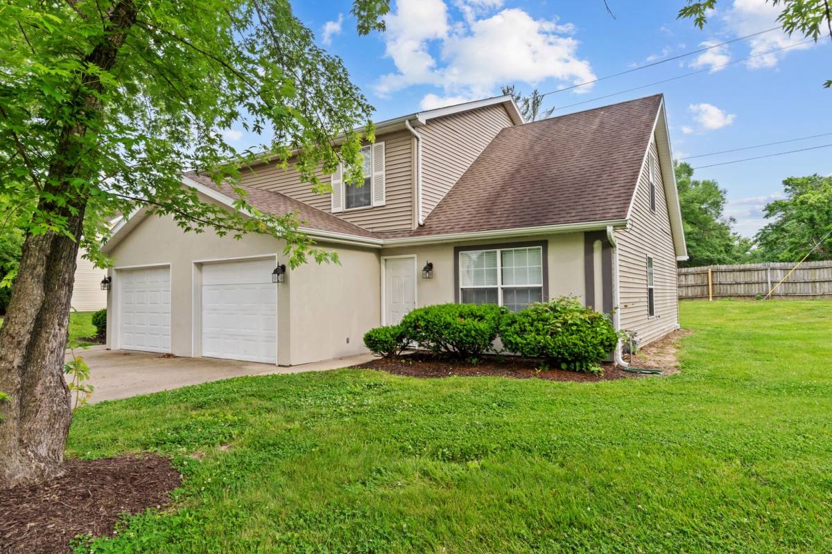 Apartment for rent at 4410-4412 Cheryl Court, Columbia, MO 65203