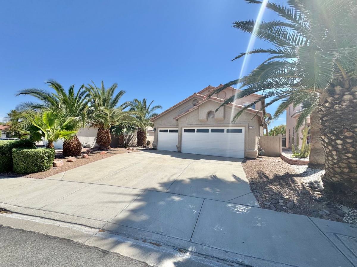 House for rent at 216 Chiquis Court, Henderson, NV 89074