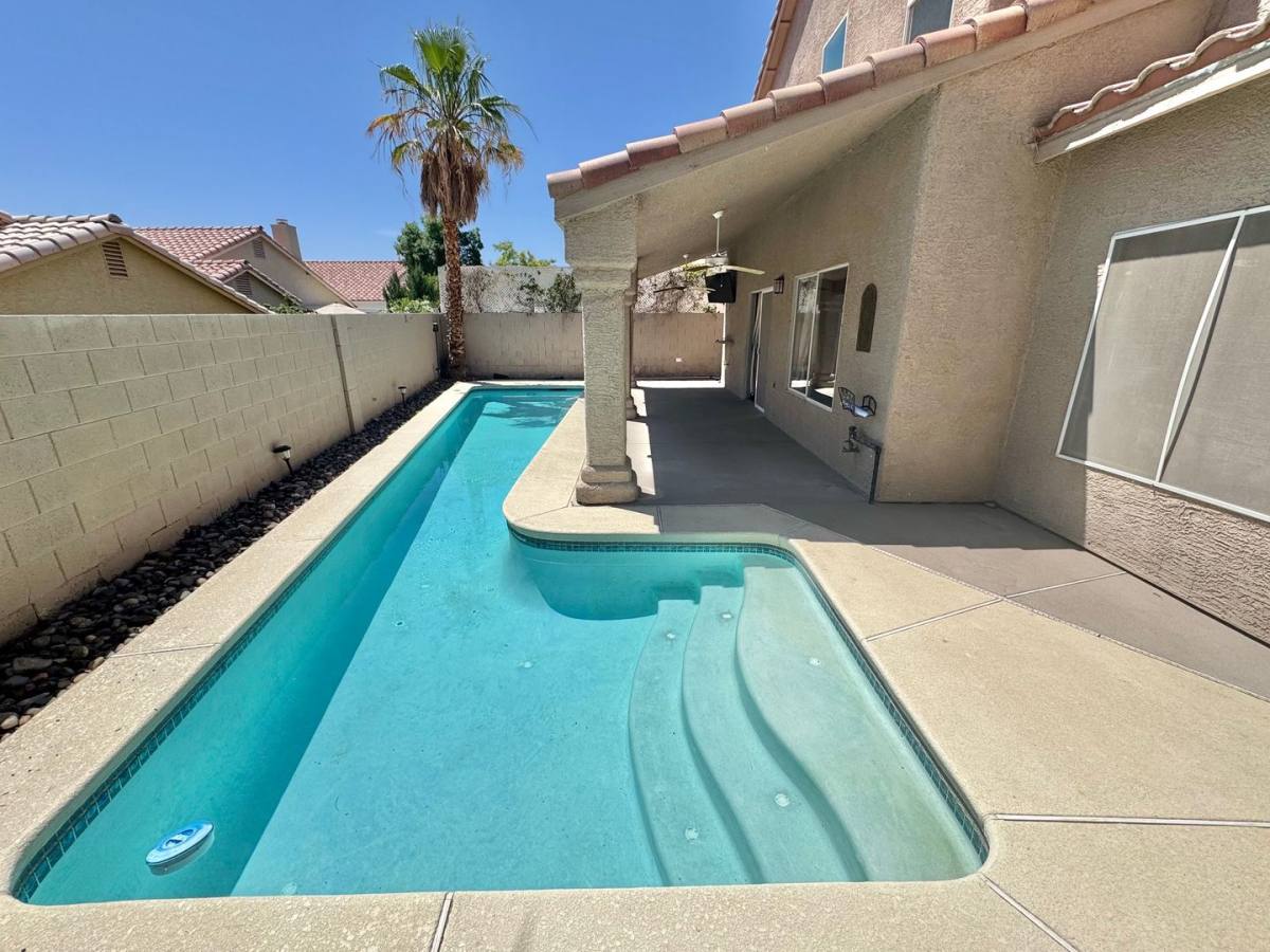 House for rent at 216 Chiquis Court, Henderson, NV 89074