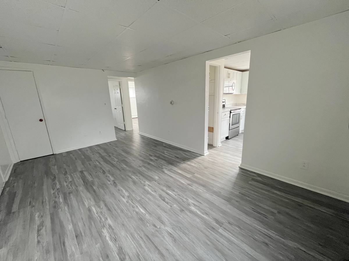 Apartment for rent at 200 N 1st St, Carlisle, IA 50047