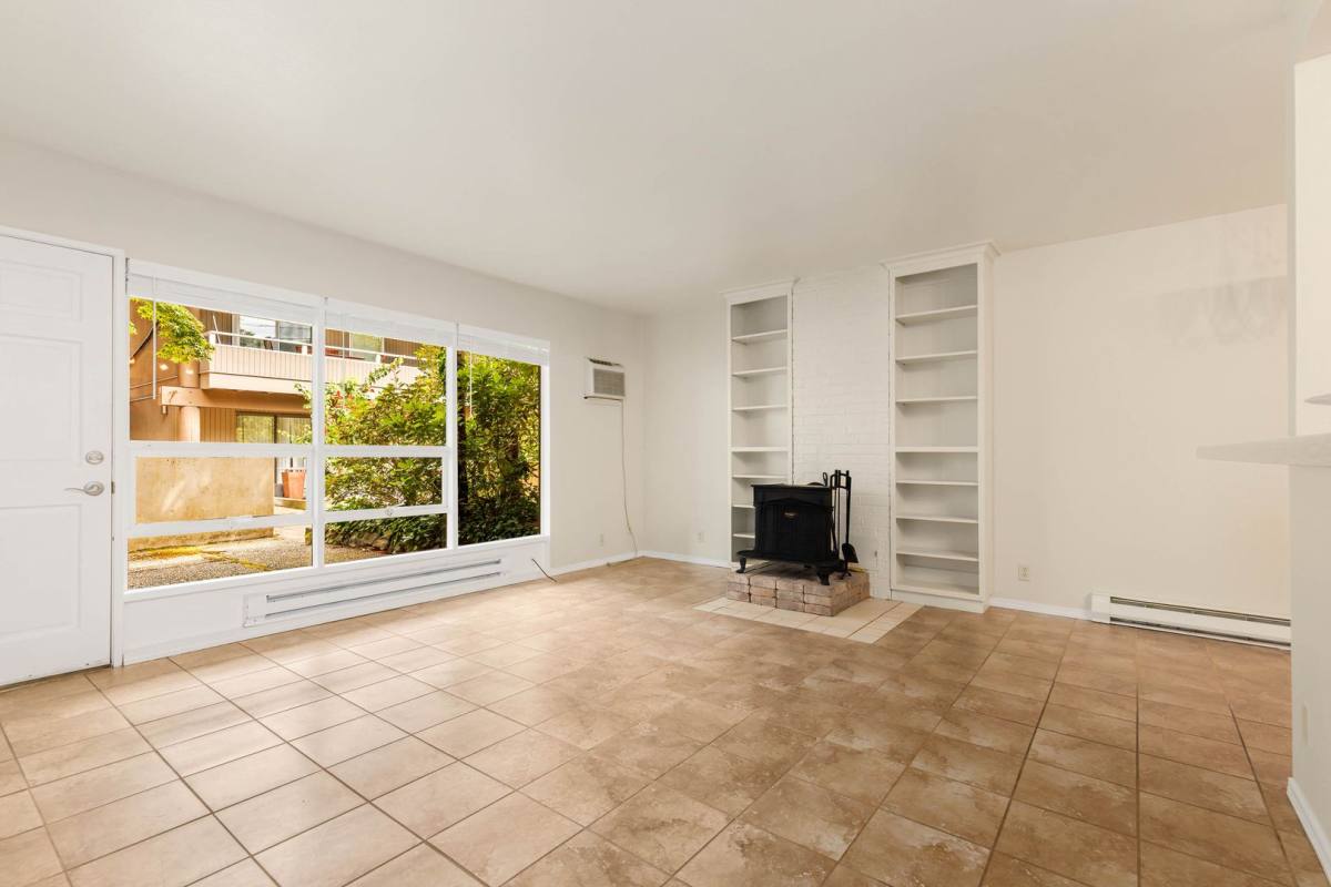 Apartment for rent at 970 100th Ave NE #42, Bellevue, WA 98004