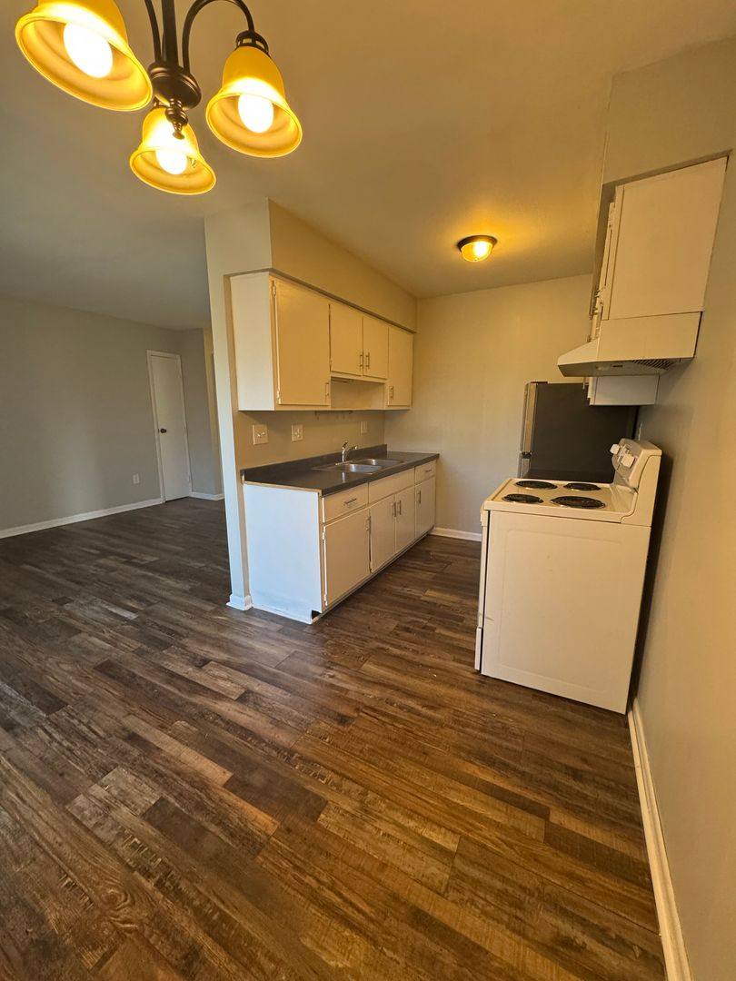 Apartment for rent at 6635 Wolf Creek Pike, Dayton, OH 45426