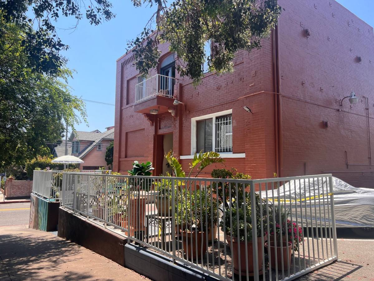 Apartment for rent at 101 Dudley Ave, Venice, CA 90291