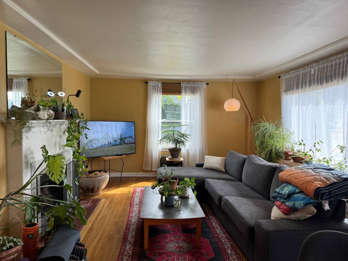 House for rent at 1320 N 11th St, Tacoma, WA 98403